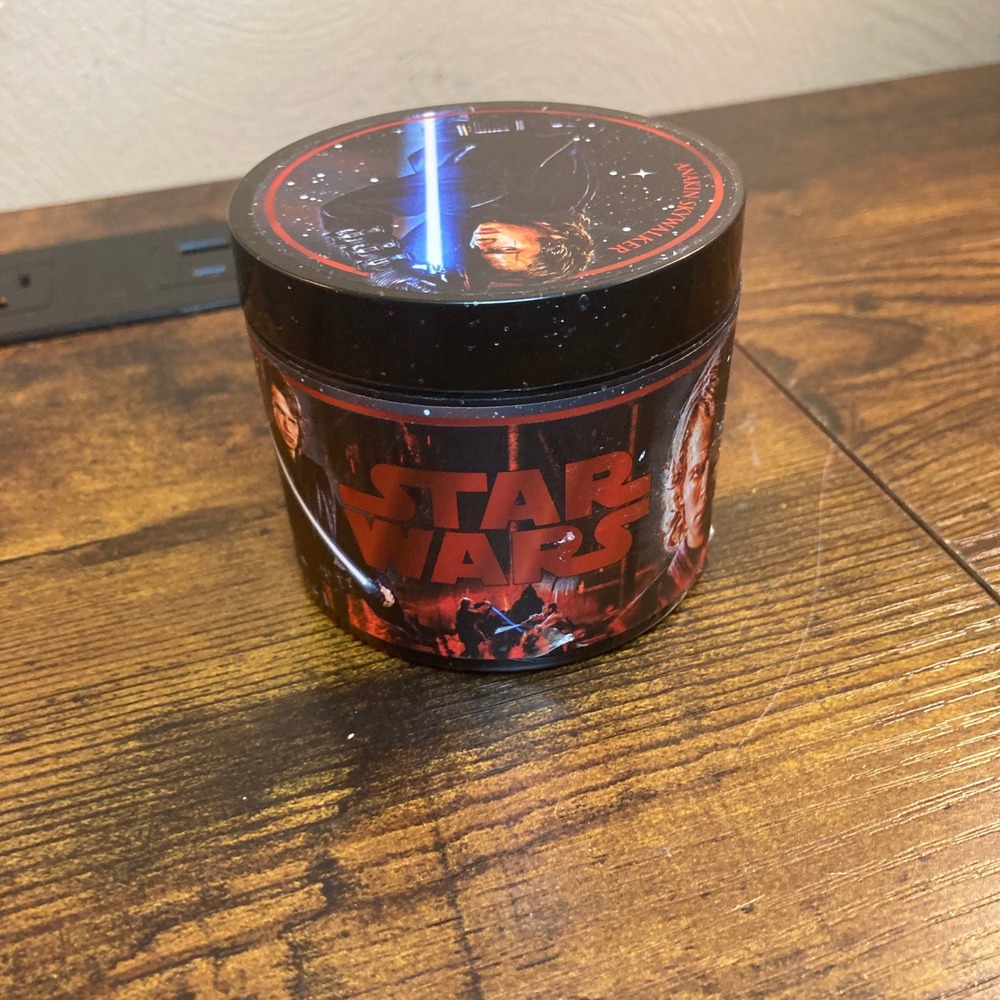 Suavecito Star Wars Anakin Skywalker Original Hold Pomade Dark Side Scent 4oz